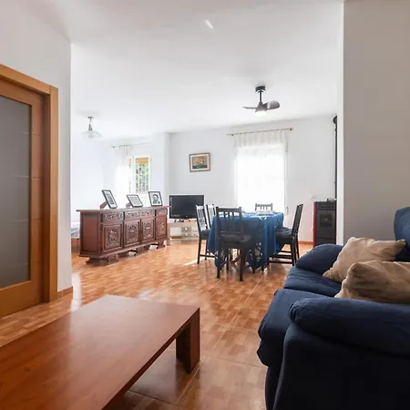 Casa Salinas Villanueva de Tapia